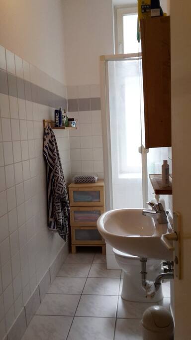 Badezimmer/Bathroom