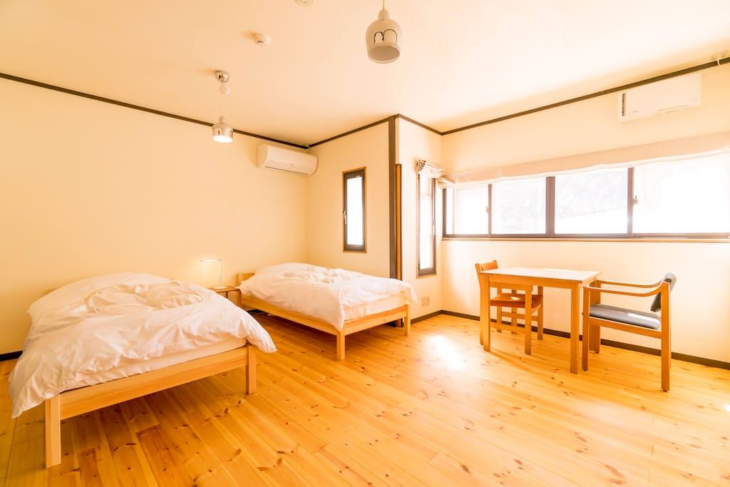 Bed room