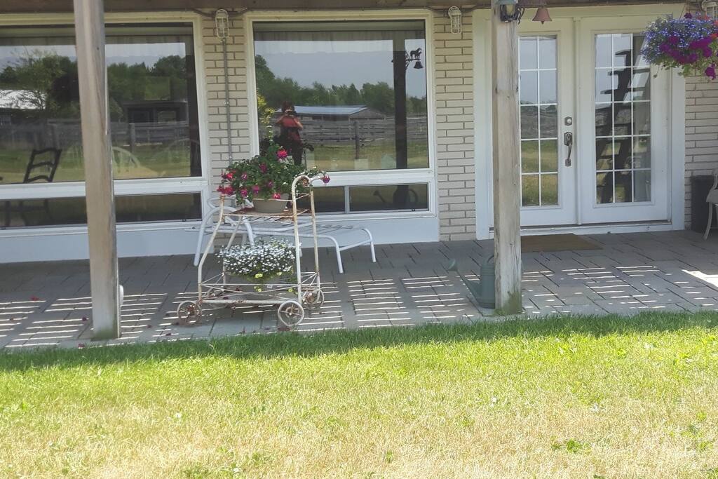 Private Entrance