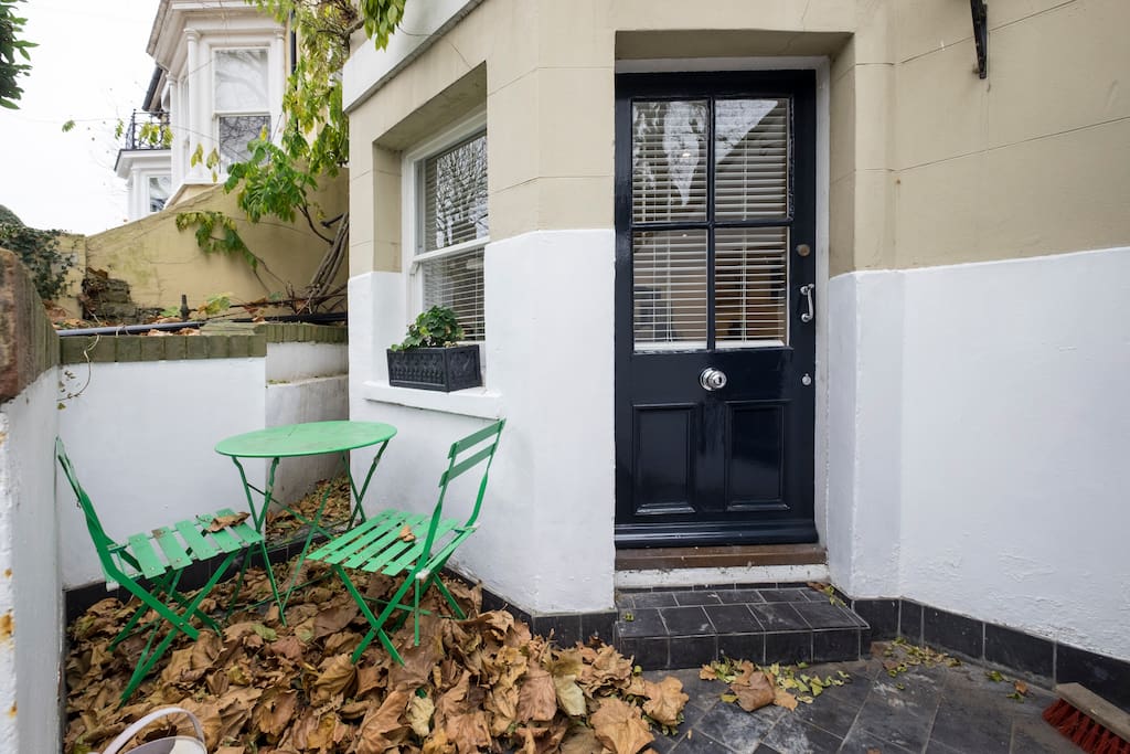 Private entrance into lower ground floor