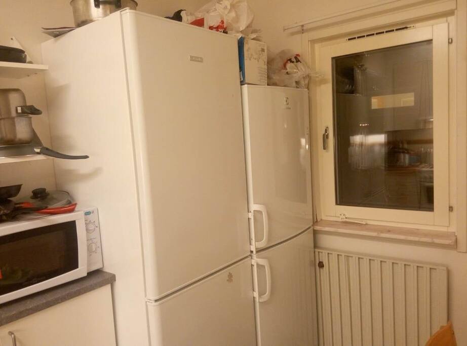 kitchen-refrigerator