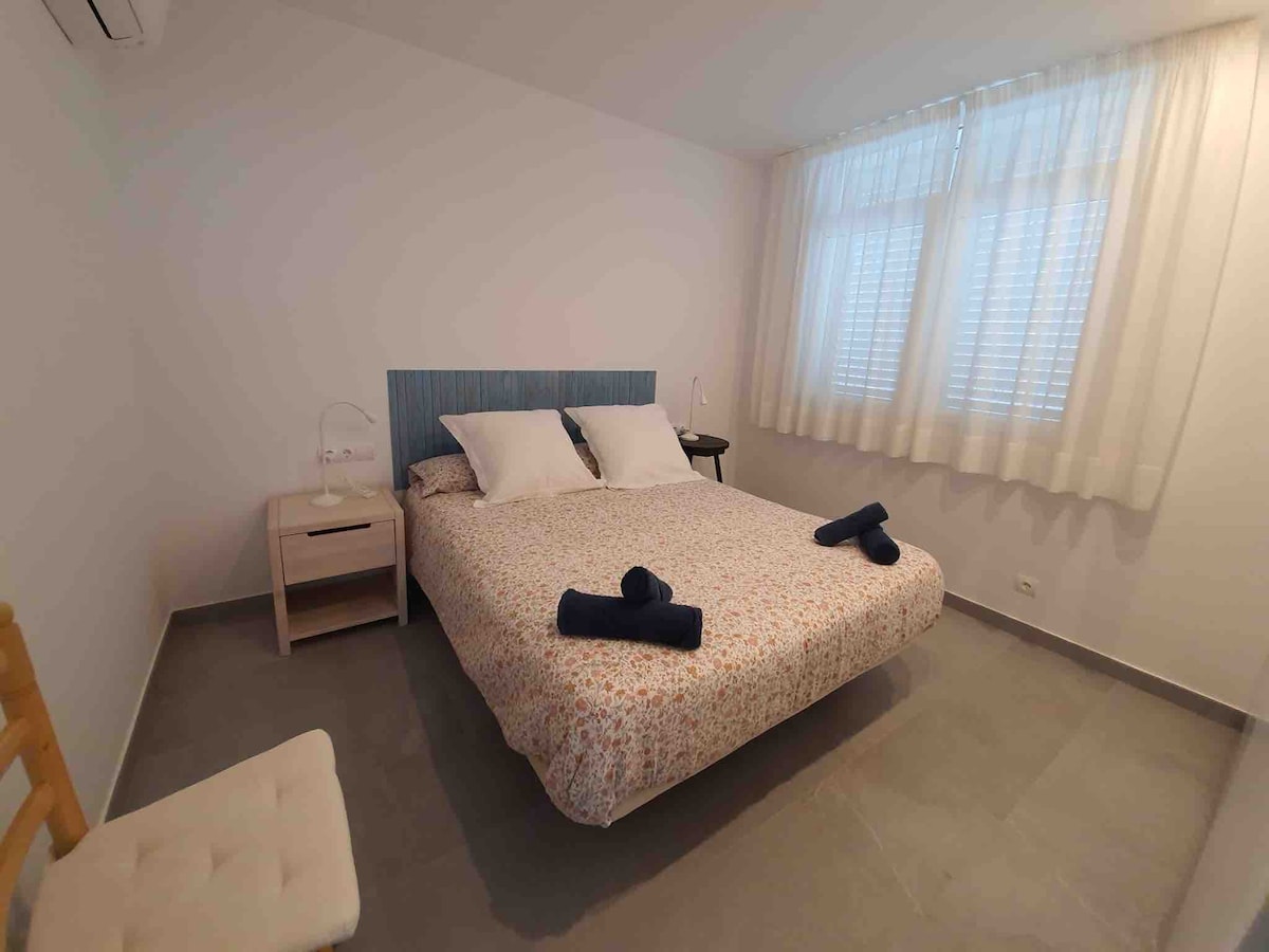 带空调的双人房 