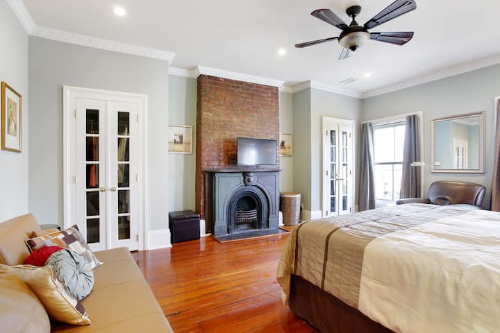 มาสเตอร์สวีทมีฟูกขนาดควีนไซส์