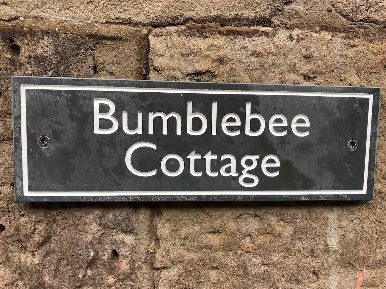 Bumblebee Cottage Hay On Wye Garden And Parking Cottages For