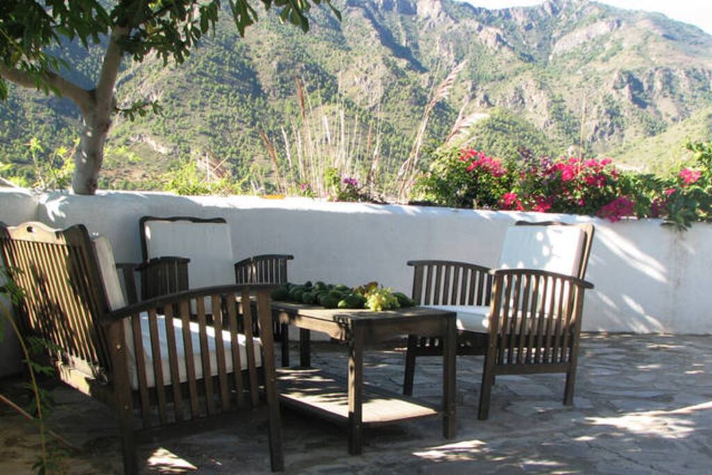 the terrace next to the cortigo