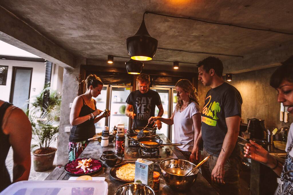 Join brunch or dinner in our community kitchen