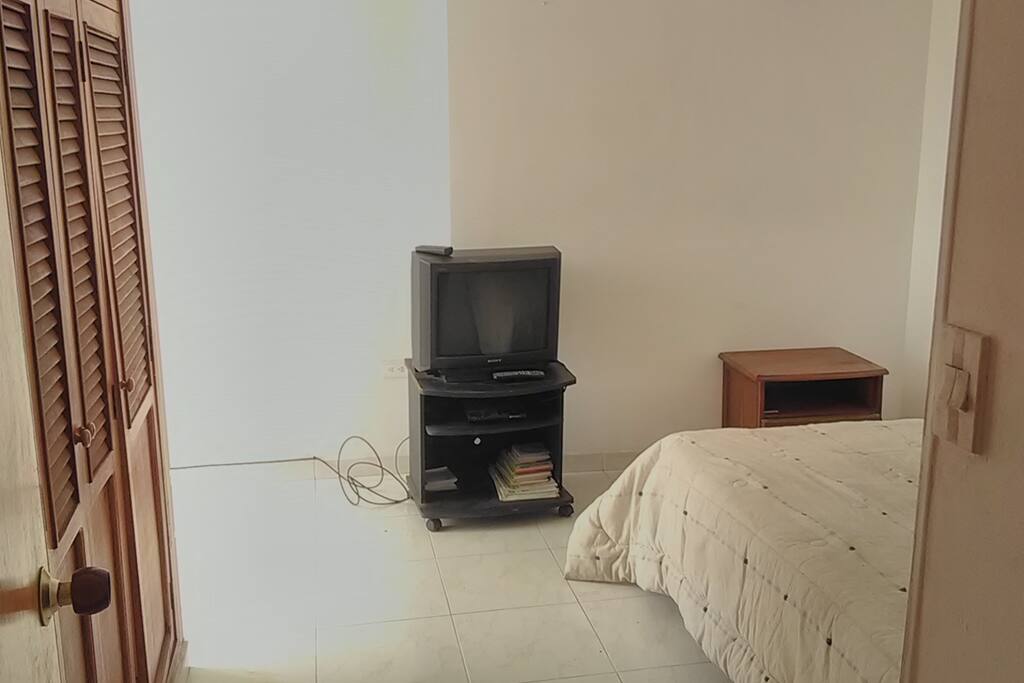 Habitacion cama doble con TV