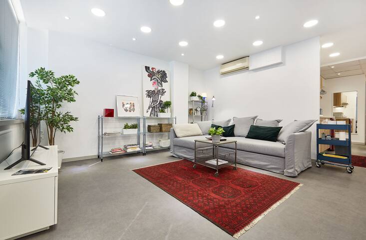 Chloe Boutique Apartments Apollo gallery image 2