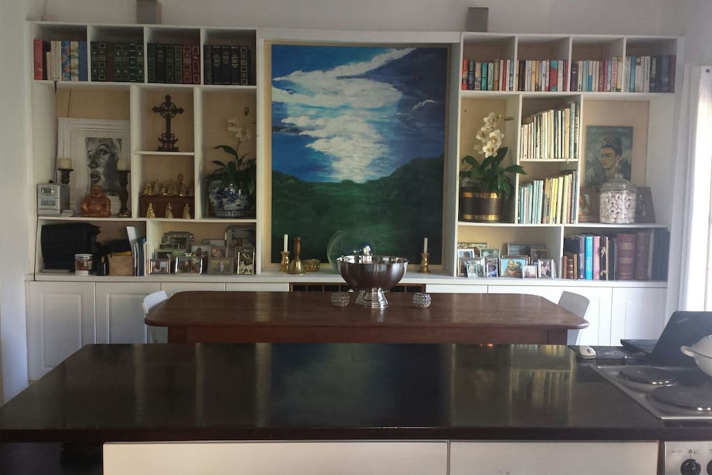 open plan kitchen & dining area