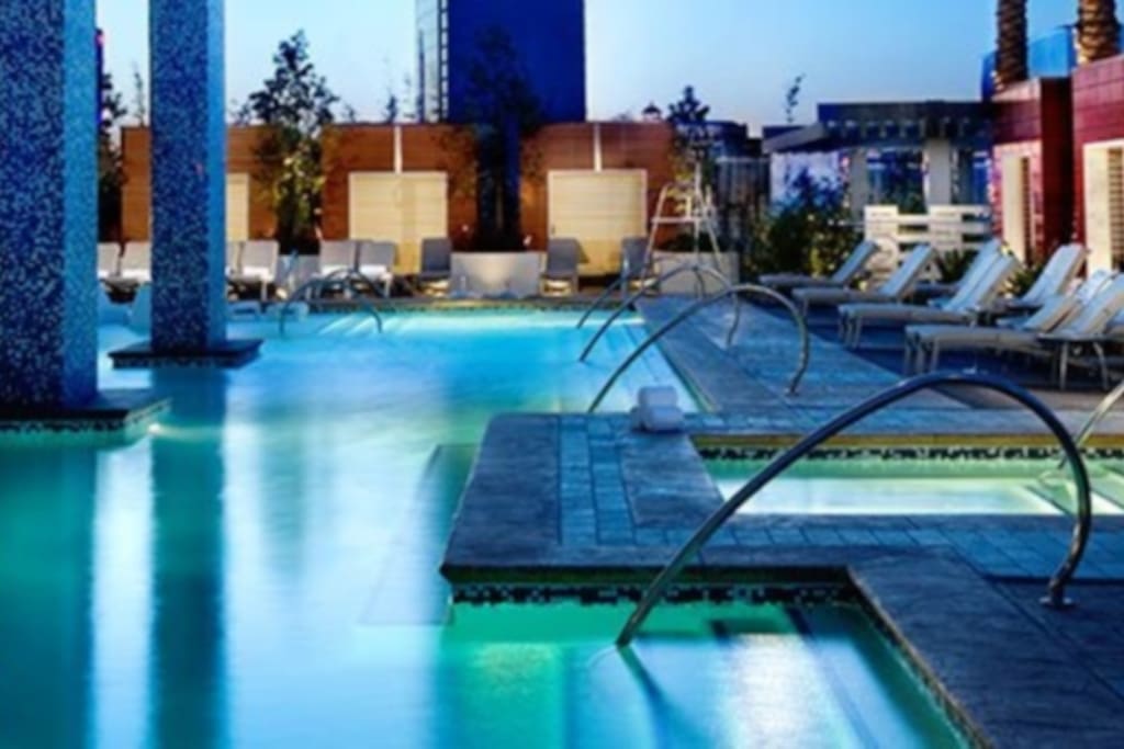 Outside swimming pool and spa