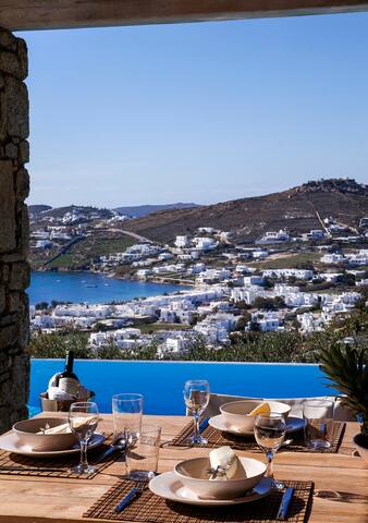 DreamLike Villa 2, Private Infinity Pool! gallery image 4