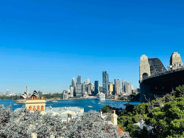 Panorama Firework View in Kirribilli gallery image 5