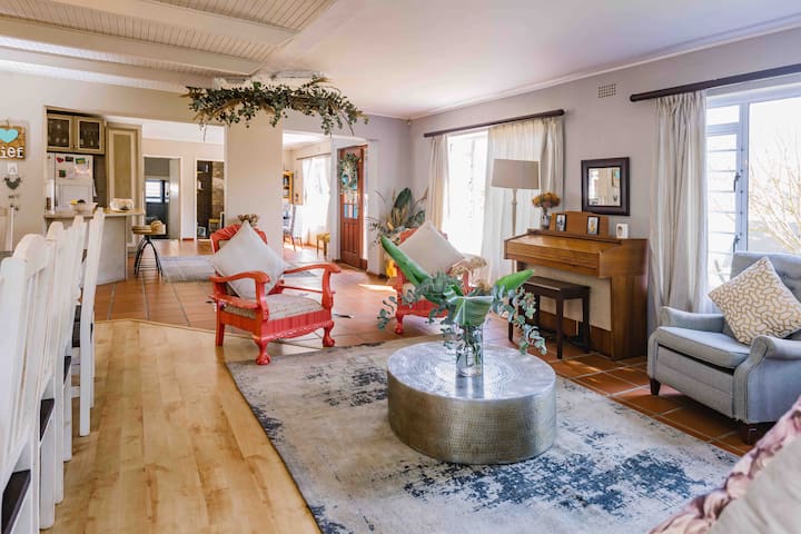 Winelands Beautiful 5 Bedroom Home!no Loadshedding - Stellenbosch