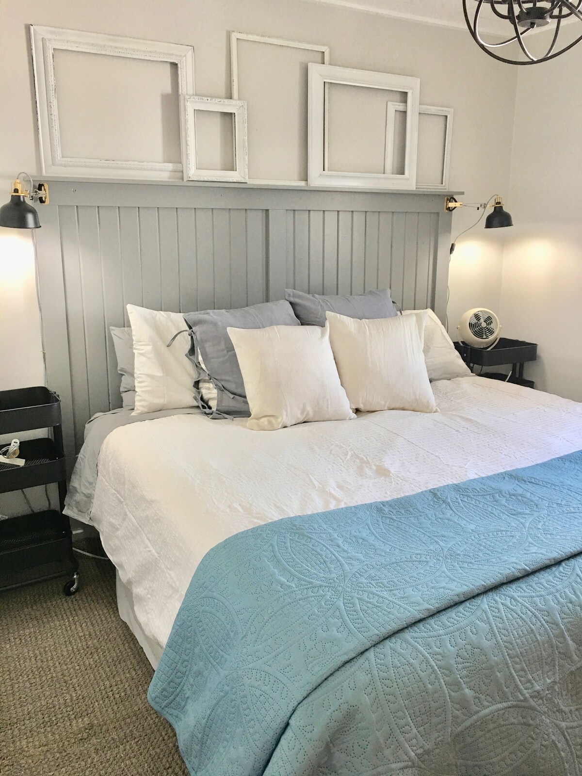 2. spavaća soba također ima golemi bračni krevet!