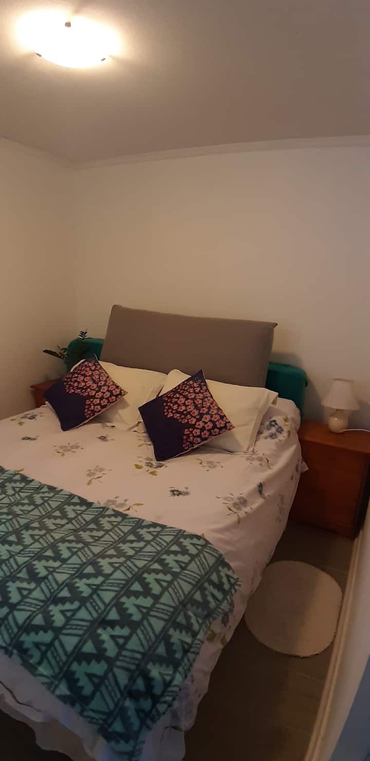 Schlafzimmer 2