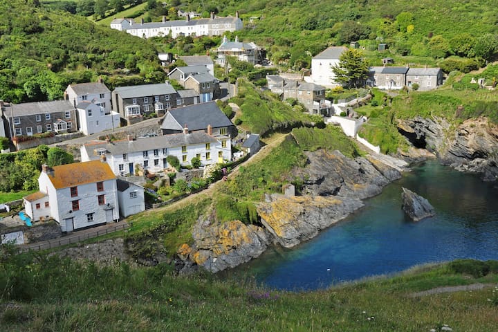 1 Cliff Cottages Portloe Cottages For Rent In Portloe United