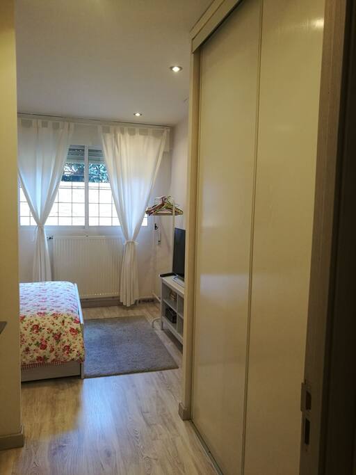 Entrada en la habitación principal