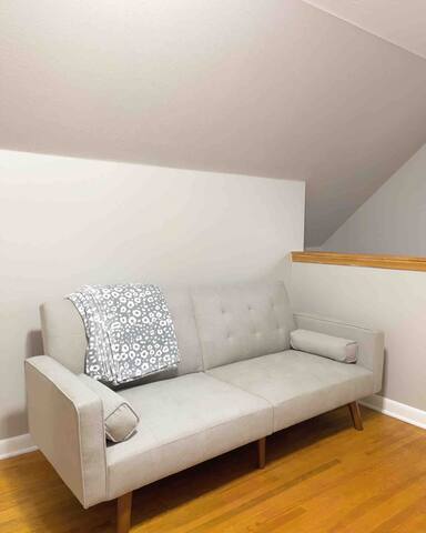 Maplewood’s Hidden Charm in the Gladstone Area gallery image 5