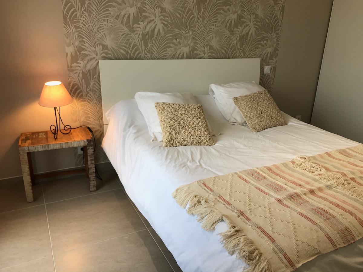 غرفة النوم 1