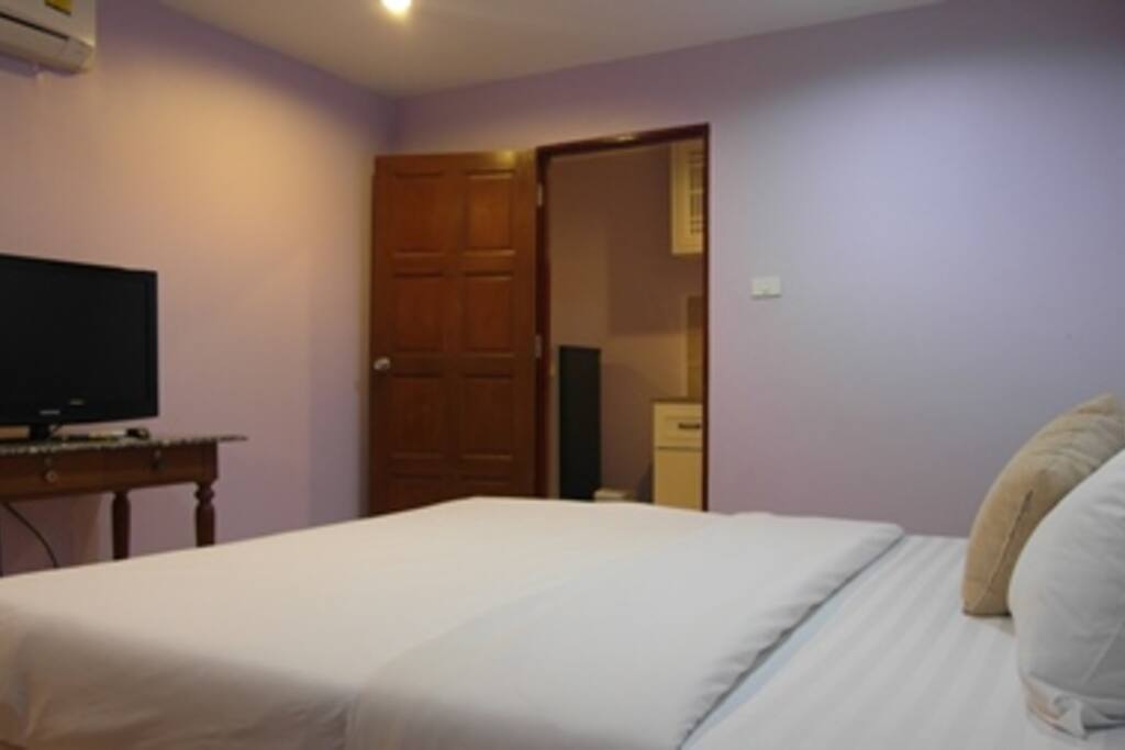 kingsize bed
