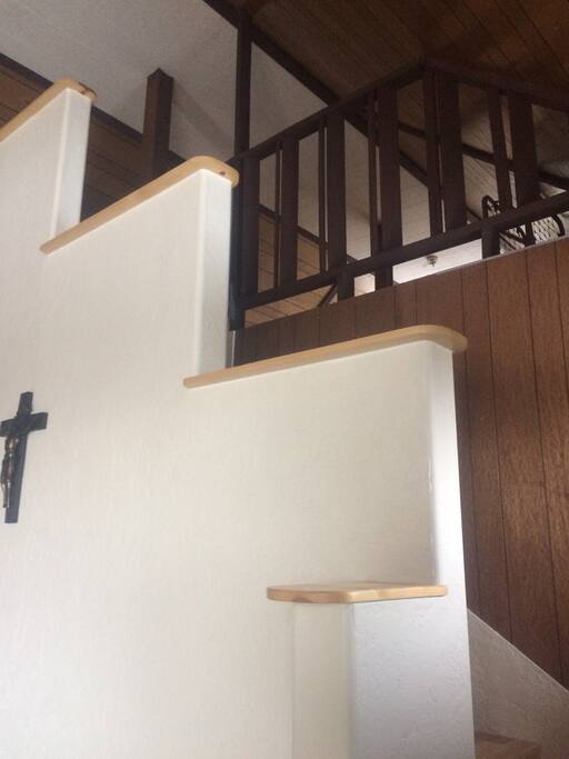 The stairs up to the 24 x20 loft
