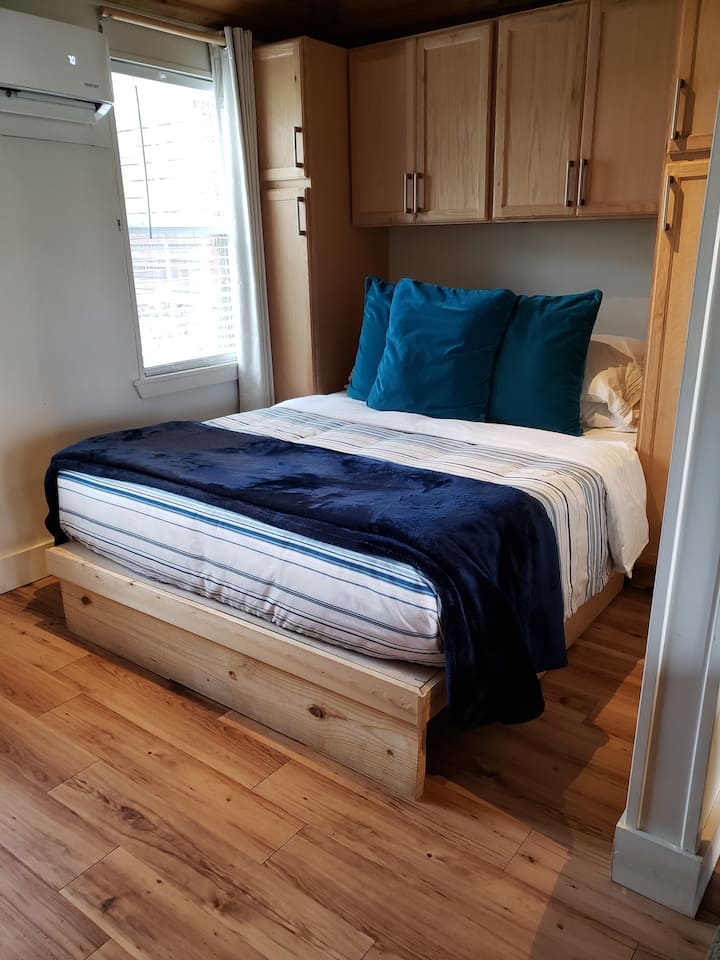 标准双人床12英寸记忆泡沫床垫