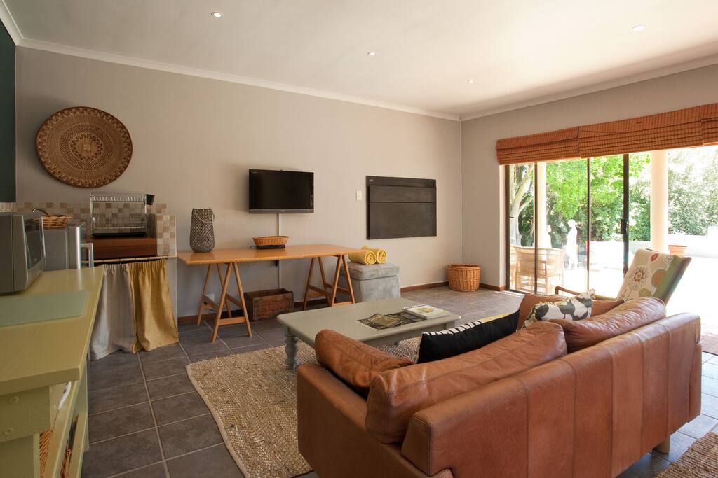 Spacious living room