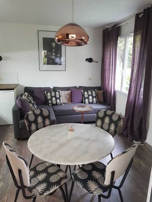 Vintage Marble Dining Table with vintage dining chairs
