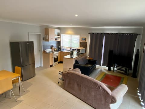 Successful Airbnb property: Alpine 17 Lakeside Apartment in East Jindabyne