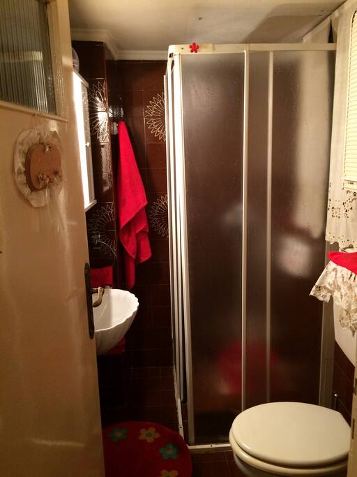 Guests bathroom