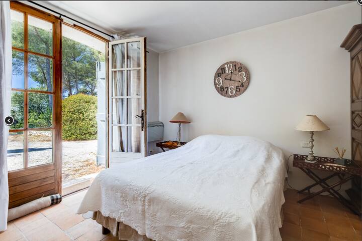 Chambre 5 / Rez de jardin 