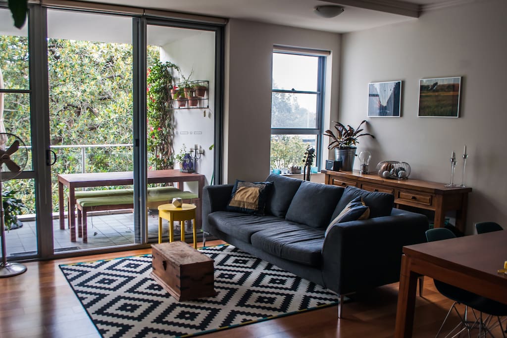 Bright & airy living room.