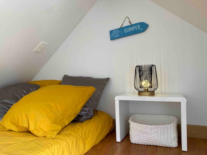 Ambienti i dhomës së gjumit