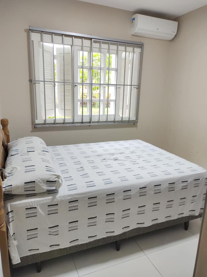 Chumba kilicho na kitanda cha sanduku mbili - kiyoyozi 