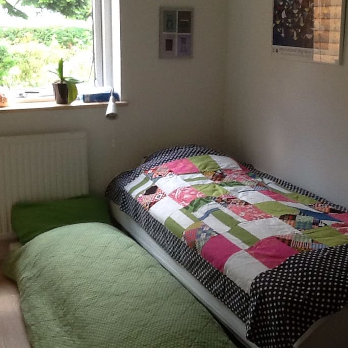 2 people? An extra madras on the floor, can be provided