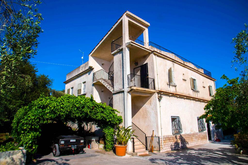 Villa von außen