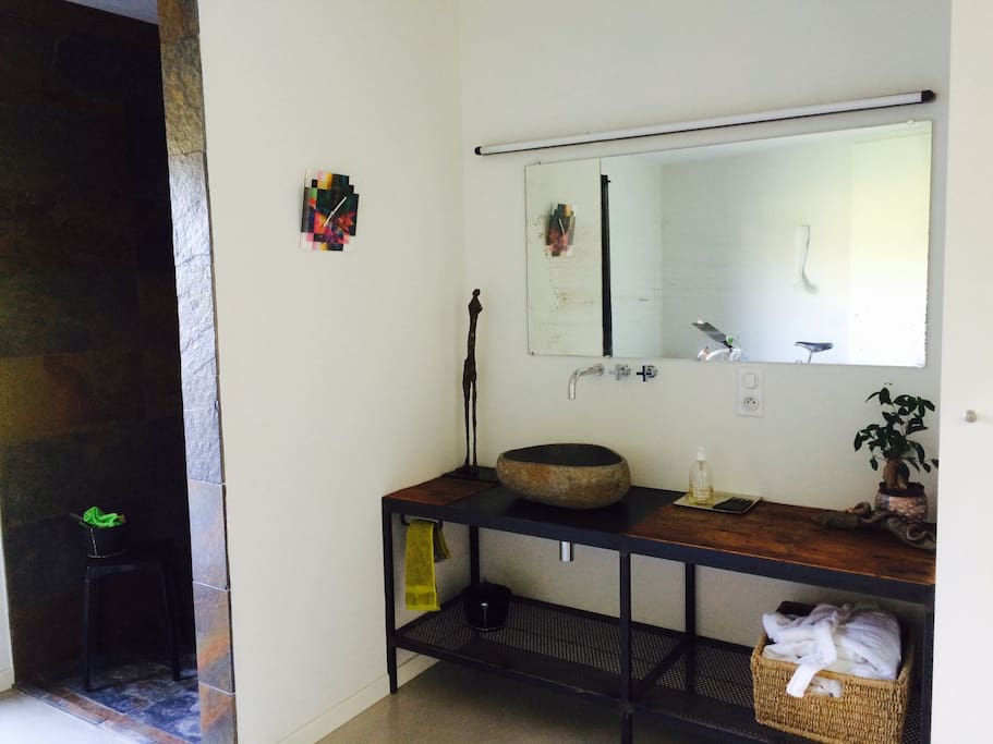 salle de bains commune