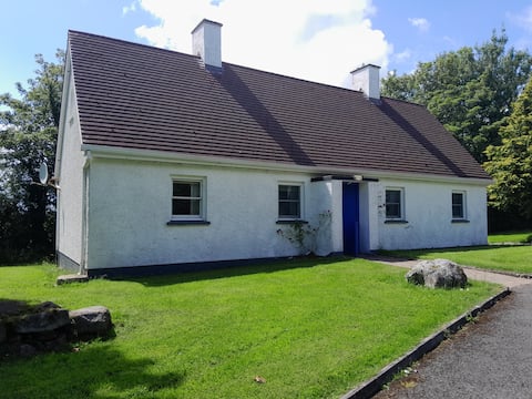 Longford Holidays Blue Sky Self Catering Cottage