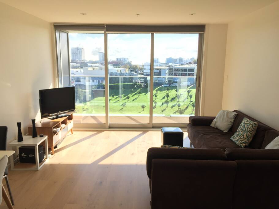 Sunny and modern living
