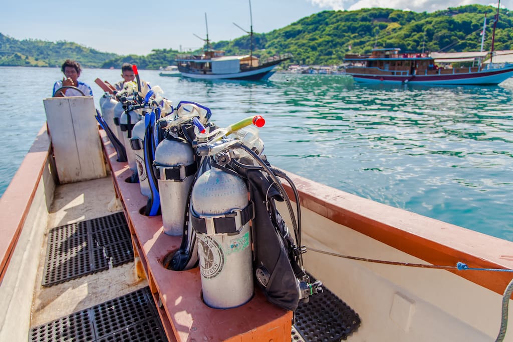 Diving equipment