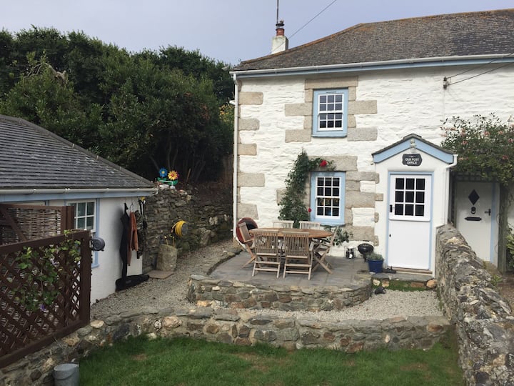 Country cottage, near the sea. Cottages for Rent in Gwithian, England