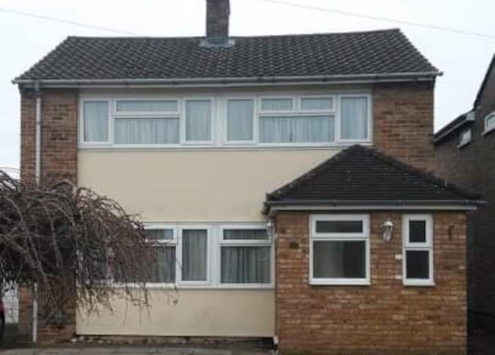 Spacious Doubles Bedroom B with double bed only Houses for Rent in