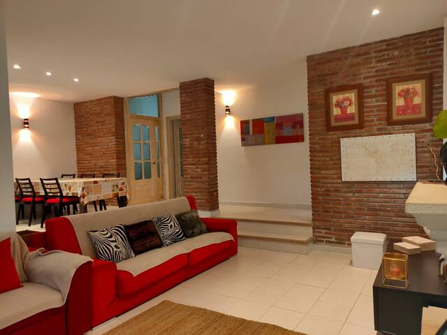 House with garden and private pool in Costa Brava gallery image 3