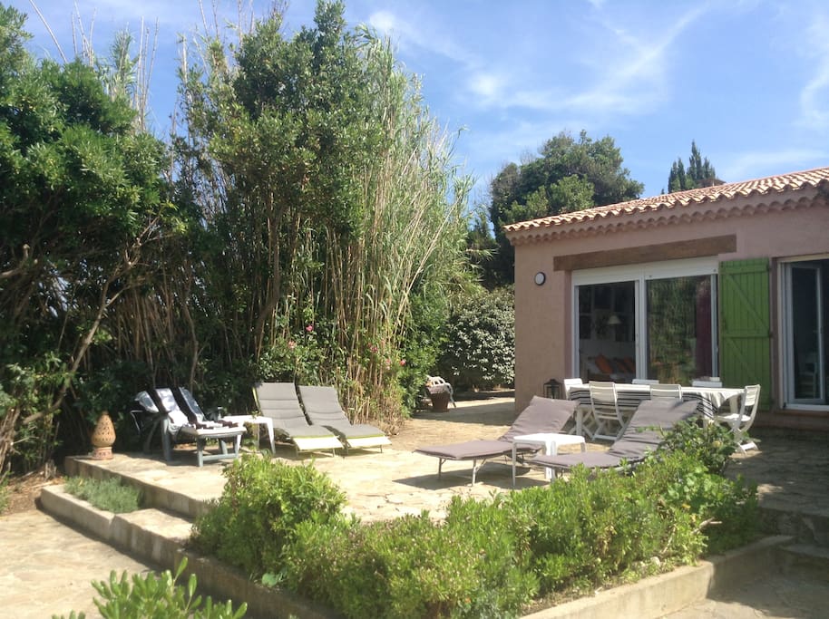 Maison vue de la terrasse N°1
