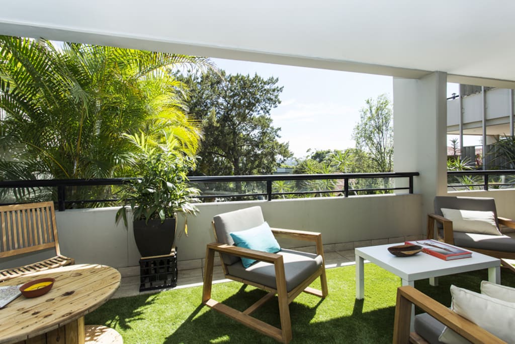 Peaceful, pool and garden view
