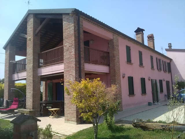 La Casa Rosa