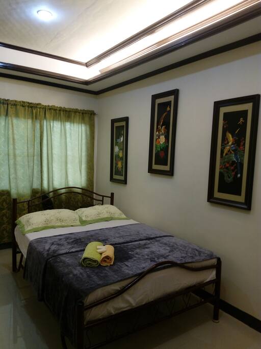 Barkada and fam.pax good for. 6-7 persons. It is 3 rooms airconditioned with. Attic