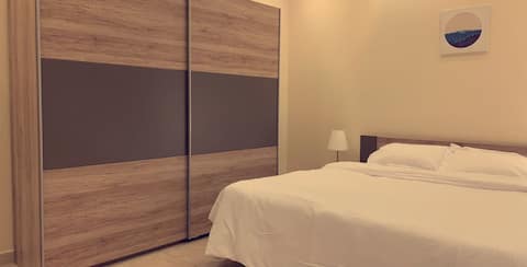 Luxurious Large Apartment~ New Furniture