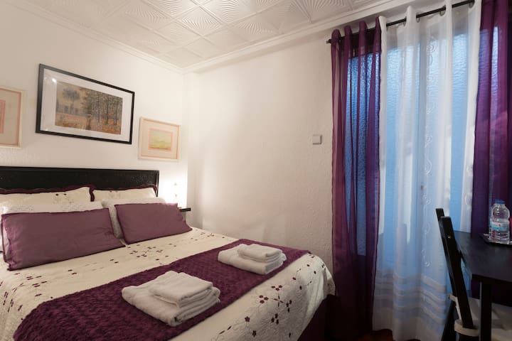 Cozy room,breakfast-Habitación acogedora, desayuno