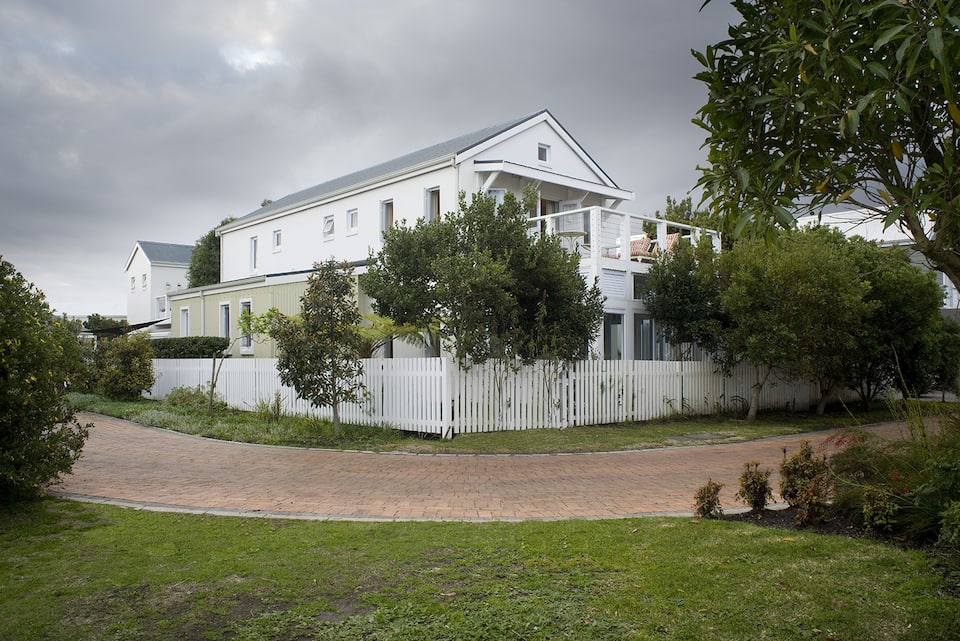 A picket-fence house on Thesen Island, Knysna, Western Cape, South Africa, photo 10 of 10